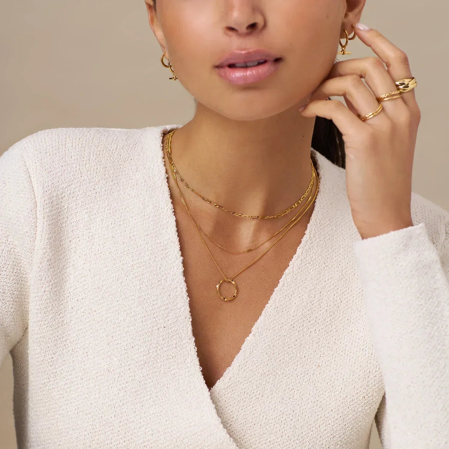 Open Circle Necklace with Three Rows | Gold