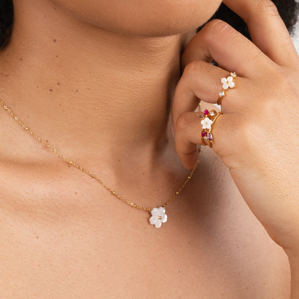 Blooming Flower Necklace