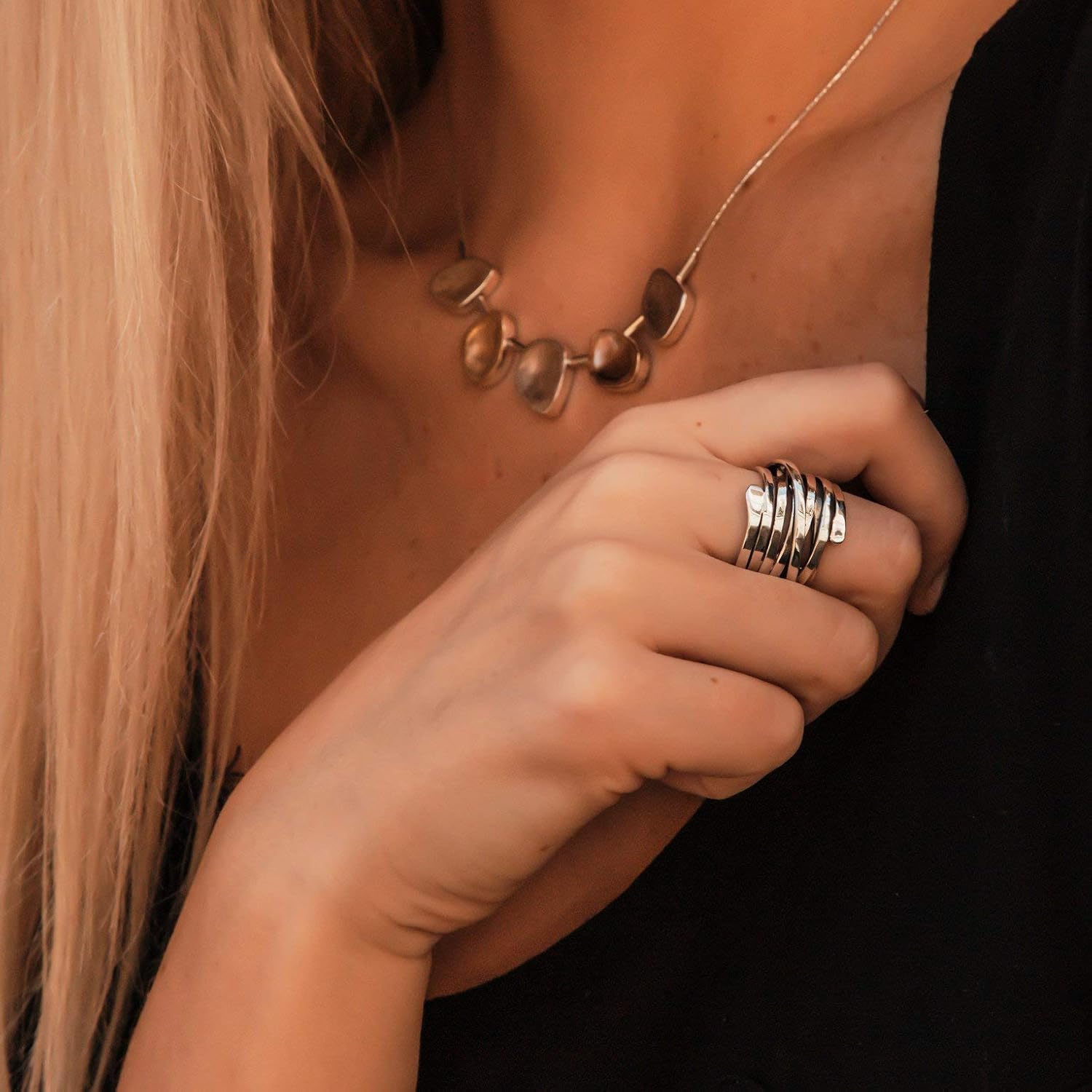 Élise™ – Élégance scintillante pour chaque fête